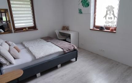 Pekná novostavba pod lesom v obci Kojšov