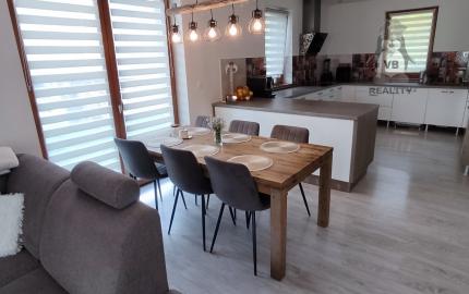 Pekná novostavba pod lesom v obci Kojšov