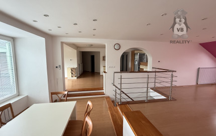 Polyfunkčný obytný dom v SNV