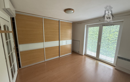 Polyfunkčný obytný dom v SNV