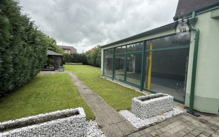 Polyfunkčný obytný dom v SNV