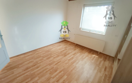 Poschodový rodinný dom v obci Senné, 13 km od Michaloviec