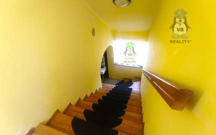 Poschodový rodinný dom v obci Senné, 13 km od Michaloviec