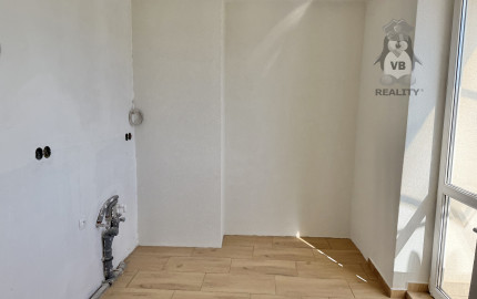 Byt 2+1 s balkónom centrum, Sp. Nová Ves