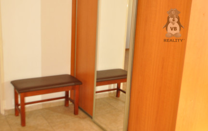 Prenájom bytu 3+1 s loggiou, sídl. Tarča, Sp. Nová Ves