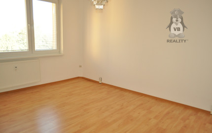 Prenájom bytu 3+1 s loggiou, sídl. Tarča, Sp. Nová Ves