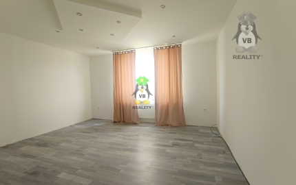 6. izbový veľký dom pre veľkú rodinu, 800 m2, 16 km od Michaloviec