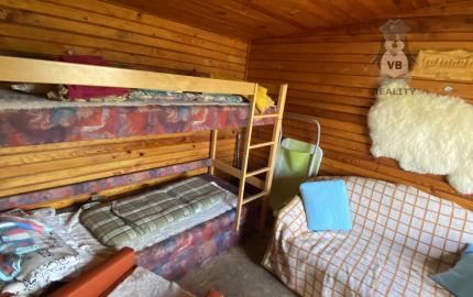 Ponúkame na predaj záhradu s chatkou v pri sídlisku Mier.