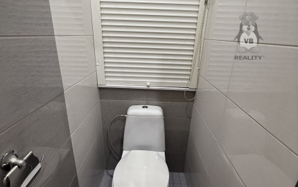 Byt 2+1 s loggiou centrum, Sp. Nová Ves