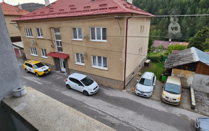 Byt 3+1 s loggiou a pozemkom v obci Rudňany, okres Sp.N.Ves