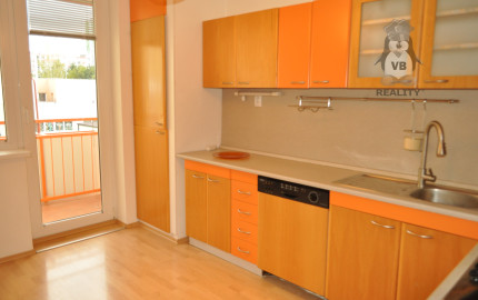 Byt 5+1 s loggiou, sídl. Západ 1, Sp. Nová Ves