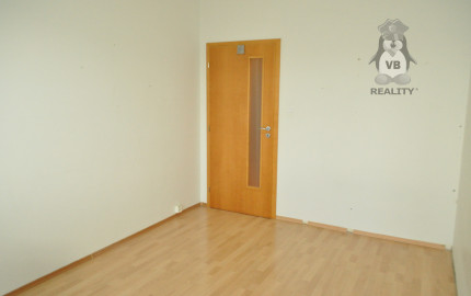 Byt 5+1 s loggiou, sídl. Západ 1, Sp. Nová Ves