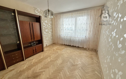 Byt 2+1 s loggiou centrum, Sp. Nová Ves