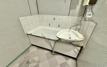 Byt 2+1 s loggiou centrum, Sp. Nová Ves