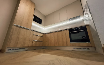 Výnimočný 2-izbový byt priamo v centre mesta