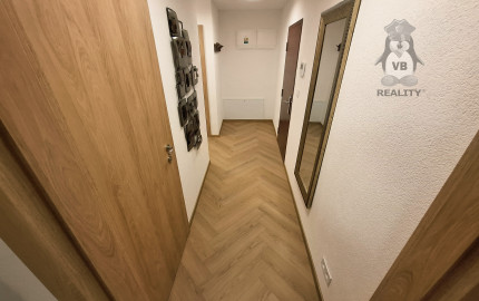 Výnimočný 2-izbový byt priamo v centre mesta