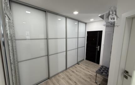 EXKLUZÍVNE NA PREDAJ – 2-IZBOVÝ BYT , KROMPACHY