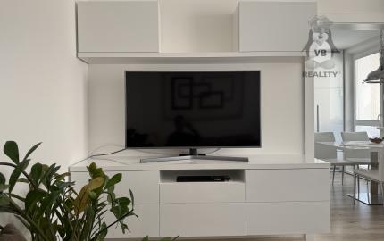 EXKLUZÍVNE NA PREDAJ – 2-IZBOVÝ BYT , KROMPACHY