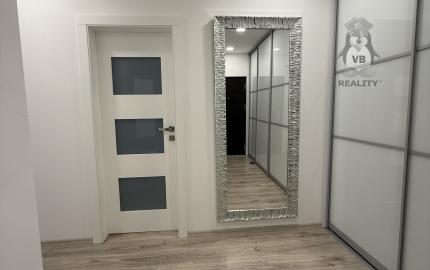 EXKLUZÍVNE NA PREDAJ – 2-IZBOVÝ BYT , KROMPACHY