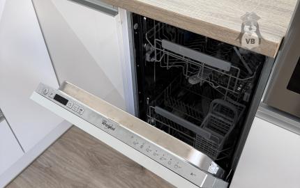 EXKLUZÍVNE NA PREDAJ – 2-IZBOVÝ BYT , KROMPACHY