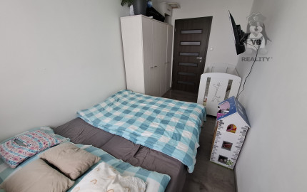 prerobený 3-izbový byt s loggiou na sídlisku Západ 1