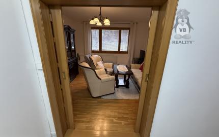 EXKLUZÍVNE: Zrekonštruovaný 4 iz. byt s loggiou, 83,7 m2,  Krompachy, blízko centra