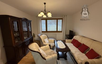 EXKLUZÍVNE: Zrekonštruovaný 4 iz. byt s loggiou, 83,7 m2,  Krompachy, blízko centra