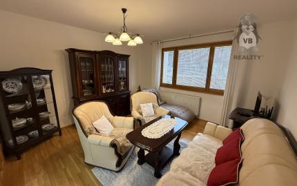 EXKLUZÍVNE: Zrekonštruovaný 4 iz. byt s loggiou, 83,7 m2,  Krompachy, blízko centra