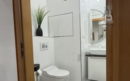 EXKLUZÍVNE: Zrekonštruovaný 4 iz. byt s loggiou, 83,7 m2,  Krompachy, blízko centra