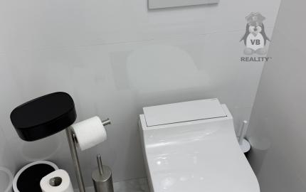 EXKLUZÍVNE: Zrekonštruovaný 4 iz. byt s loggiou, 83,7 m2,  Krompachy, blízko centra