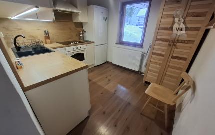 prerobená chata na celoročné bývanie v Poráčskej doline