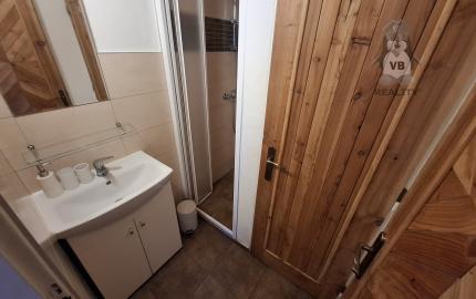 prerobená chata na celoročné bývanie v Poráčskej doline