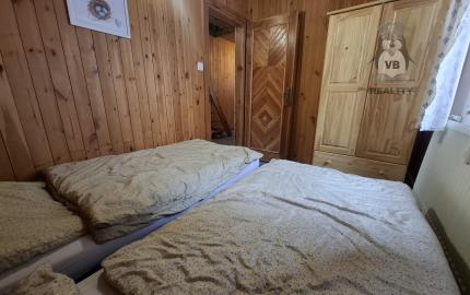 prerobená chata na celoročné bývanie v Poráčskej doline