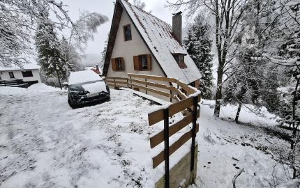 prerobená chata na celoročné bývanie v Poráčskej doline