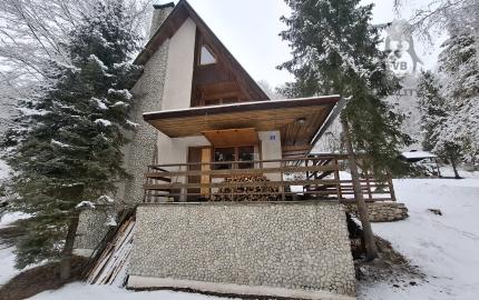 prerobená chata na celoročné bývanie v Poráčskej doline