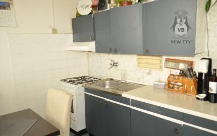 Byt 1+1 s dvoma loggiami, sídl. Mier, Sp. Nová Ves