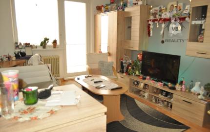 Byt 1+1 s dvoma loggiami, sídl. Mier, Sp. Nová Ves