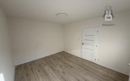 PRENÁJOM – 2-IZBOVÝ BYT S LOGGIOU, Hlavná 2 Krompachy