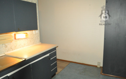 Byt 1+1 s dvoma loggiami, sídl. Mier, Sp. Nová Ves