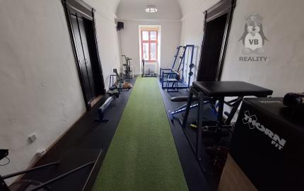 Priestory na prenájom priamo na námestí – Spišská Nová Ves