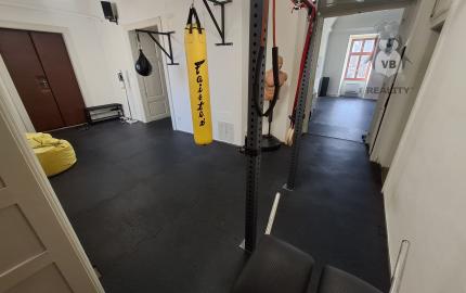 Priestory na prenájom priamo na námestí – Spišská Nová Ves