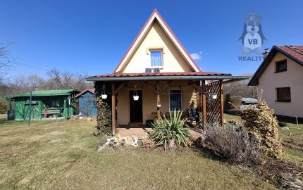 Záhradka s murovanou chatkou - Spišská Nová Ves - Brusník