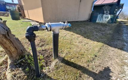 Záhradka s murovanou chatkou - Spišská Nová Ves - Brusník