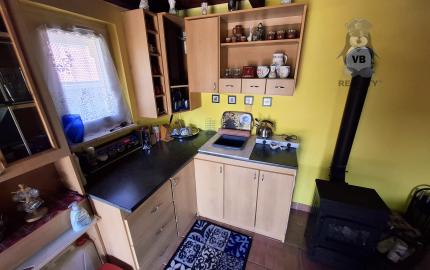 Záhradka s murovanou chatkou - Spišská Nová Ves - Brusník