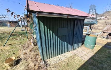 Záhradka s murovanou chatkou - Spišská Nová Ves - Brusník