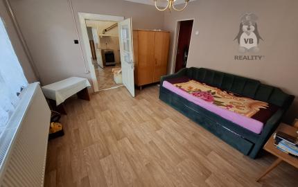 Rodinný dom s veľkým pozemkom – Arnutovce