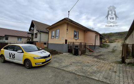 Rodinný dom s veľkým pozemkom – Arnutovce