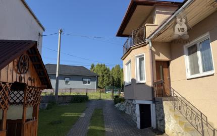 Rodinný dom s veľkým slnečným pozemkom v obci Bystrany.