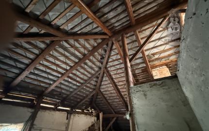 Rodinný dom s veľkým slnečným pozemkom v obci Bystrany.