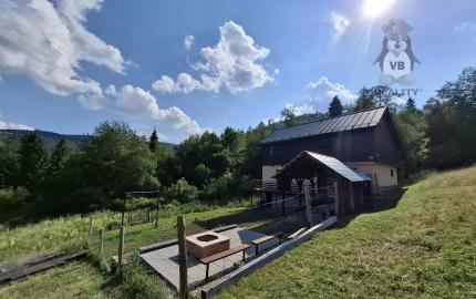 Veľkorysá chata s výnimočným súkromím v objatí prírody